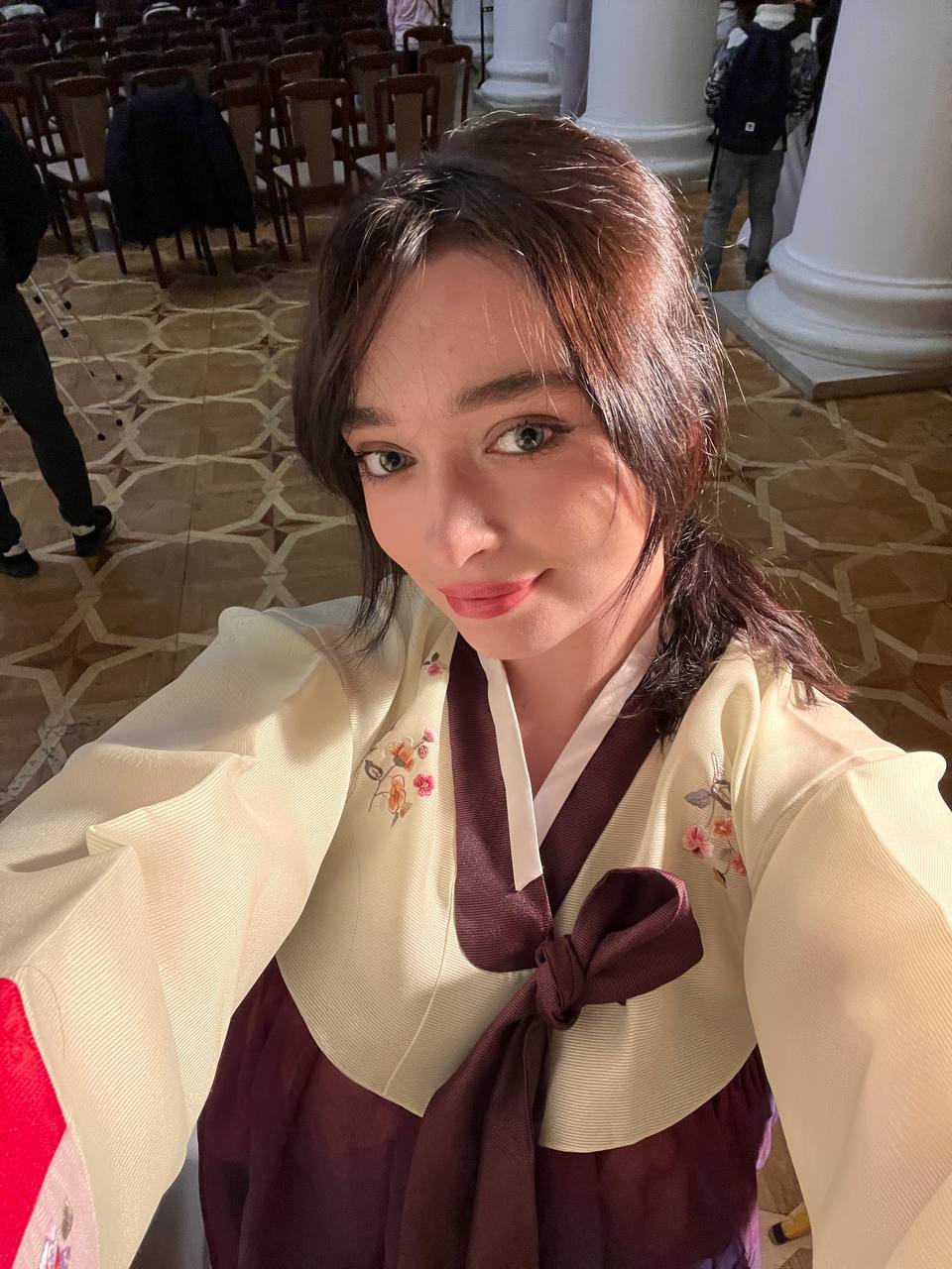 Учитель корейского языка Олеся