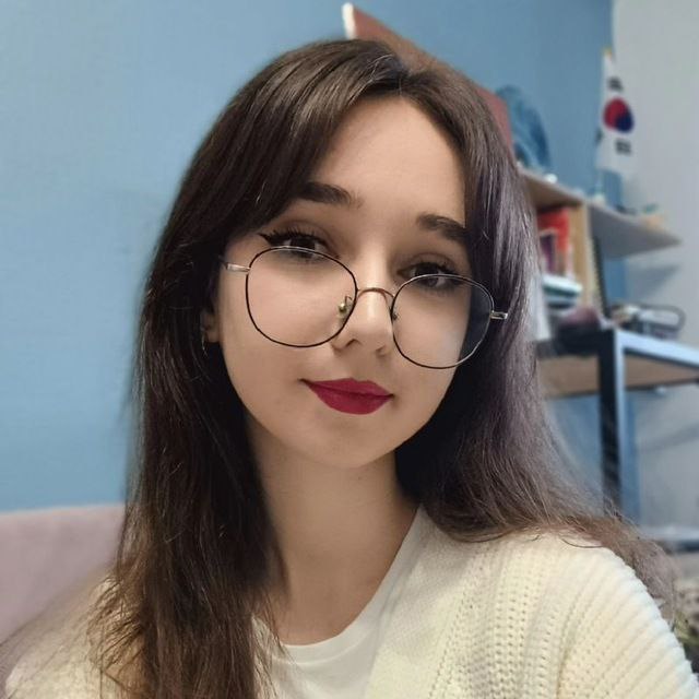 Учитель японського языка Юлія Коломоєць